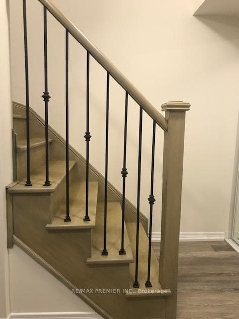 24 Fieldway Road Unit 15 photo 9