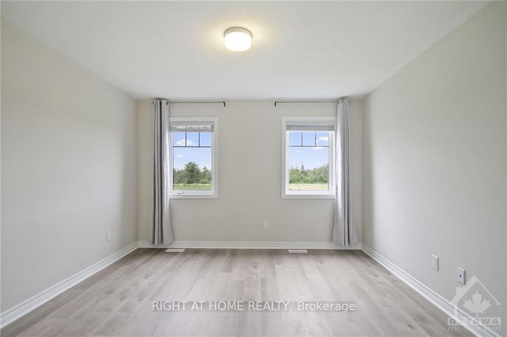 122 UNITY Place photo 20