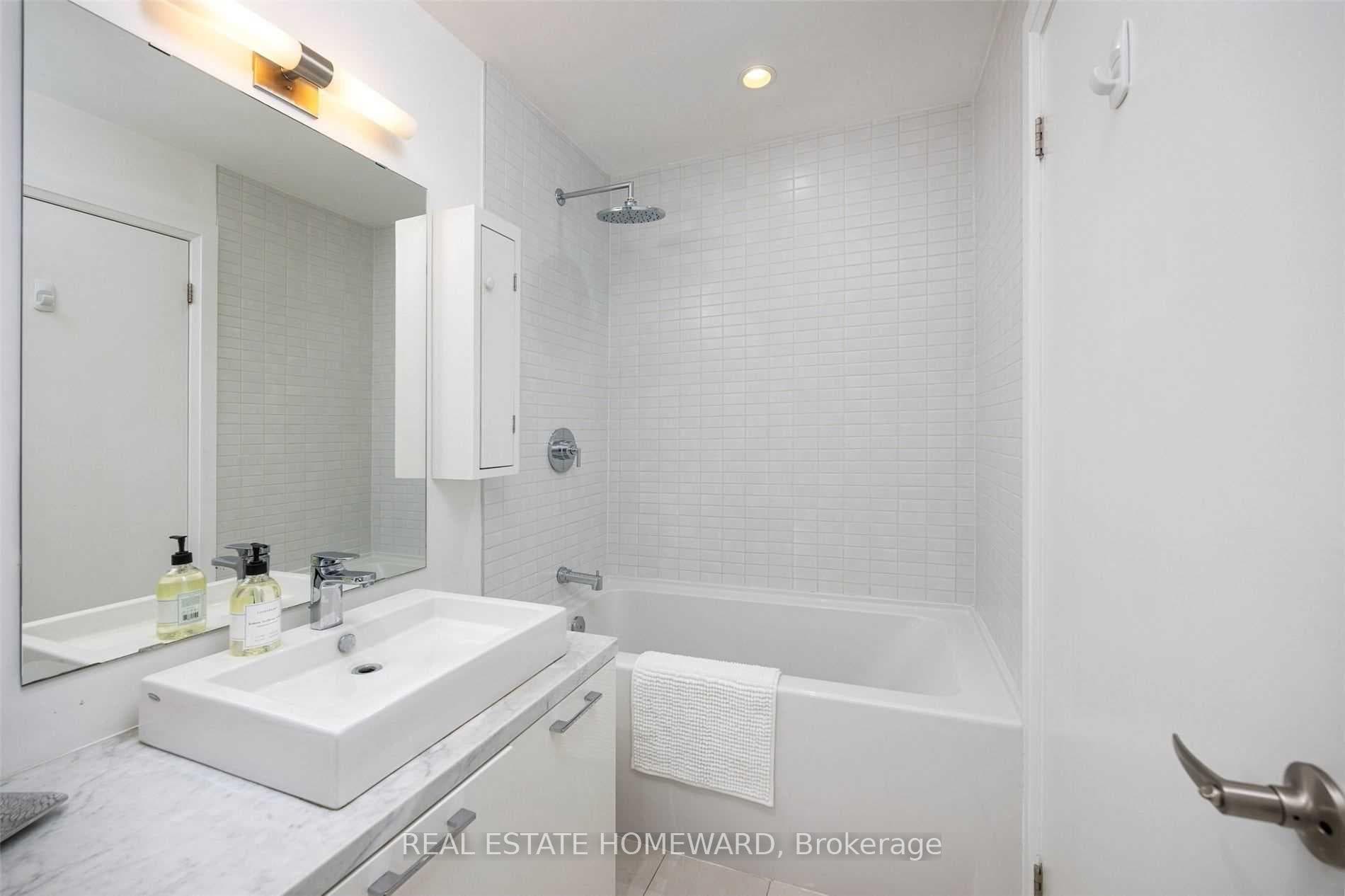 2 Bellefair Avenue Unit Ph7 photo 19