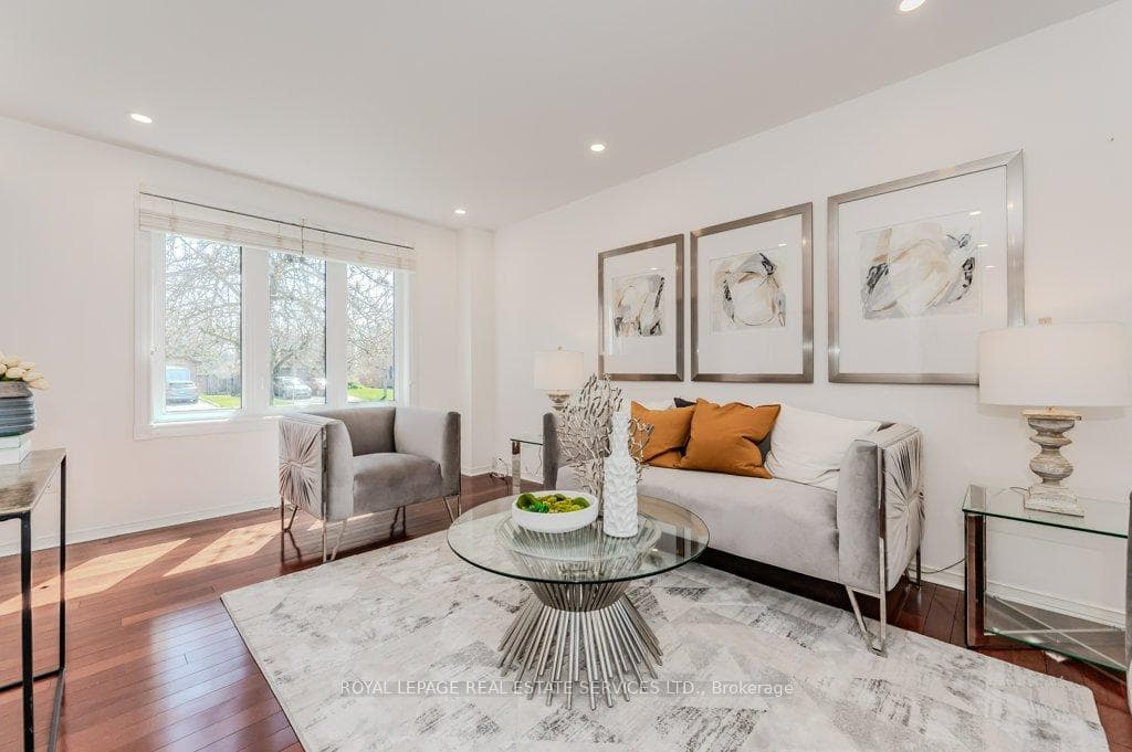 Living Room Flows Seamlessly into the Dining Area