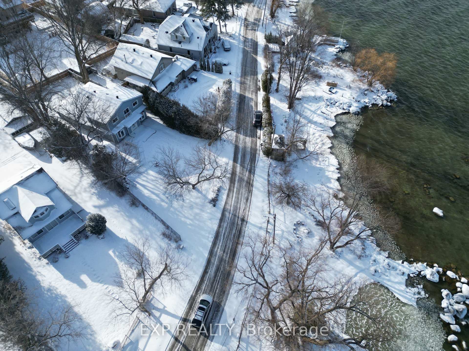 433 Lake Drive photo 1