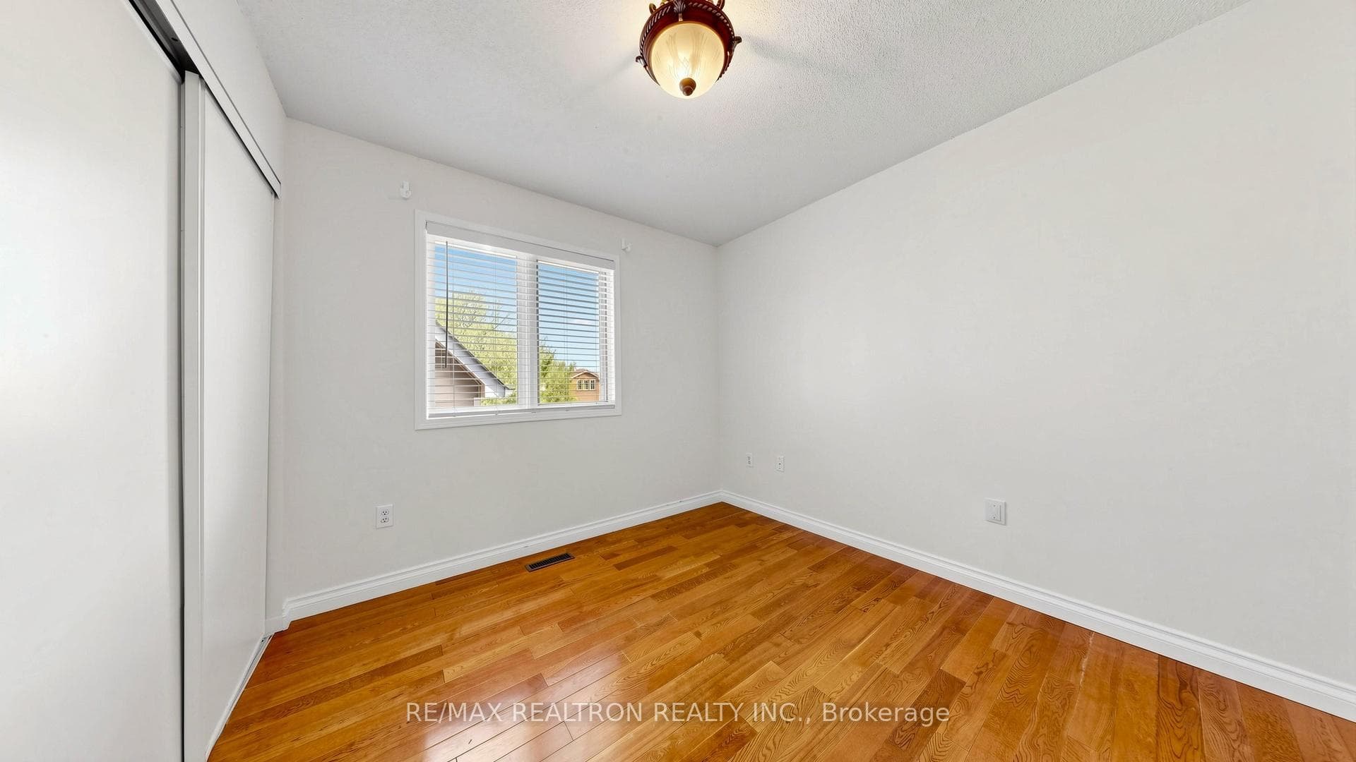 2854 Gulfstream Way photo 33