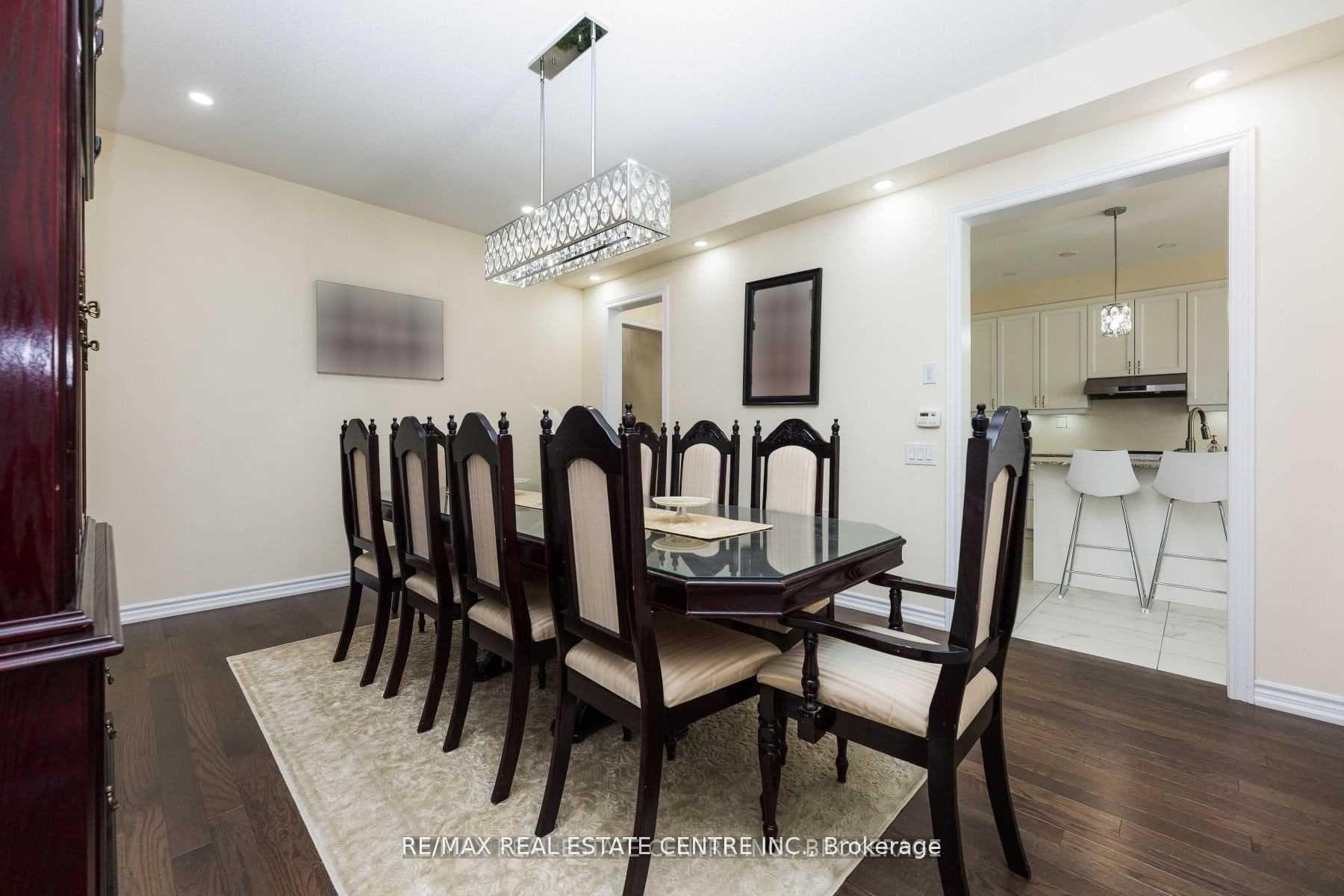 299 Bonnieglen Farm Boulevard photo 32