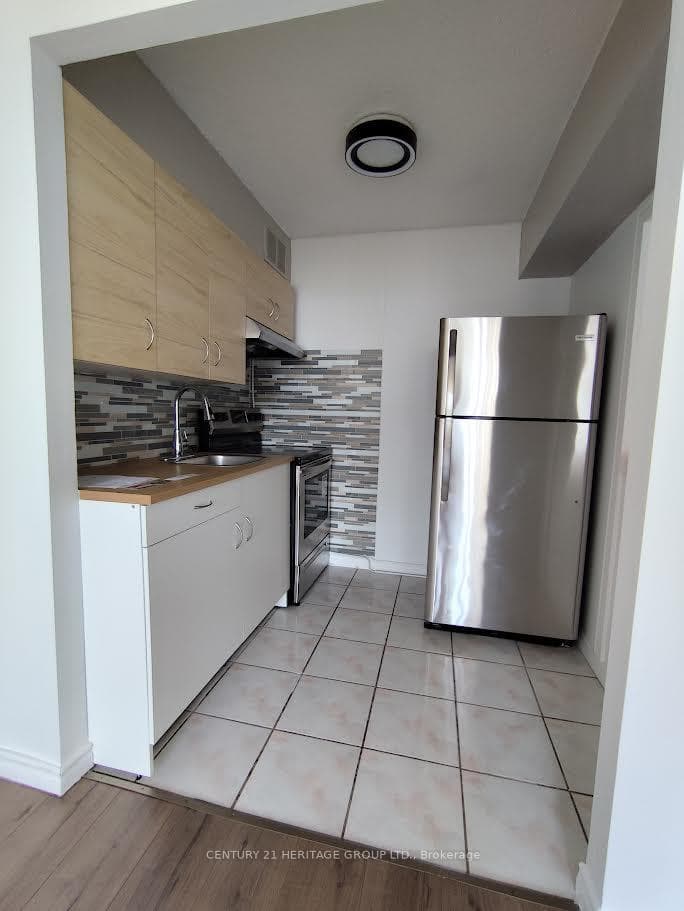 100 Lotherton Pathway Unit 612 photo 10