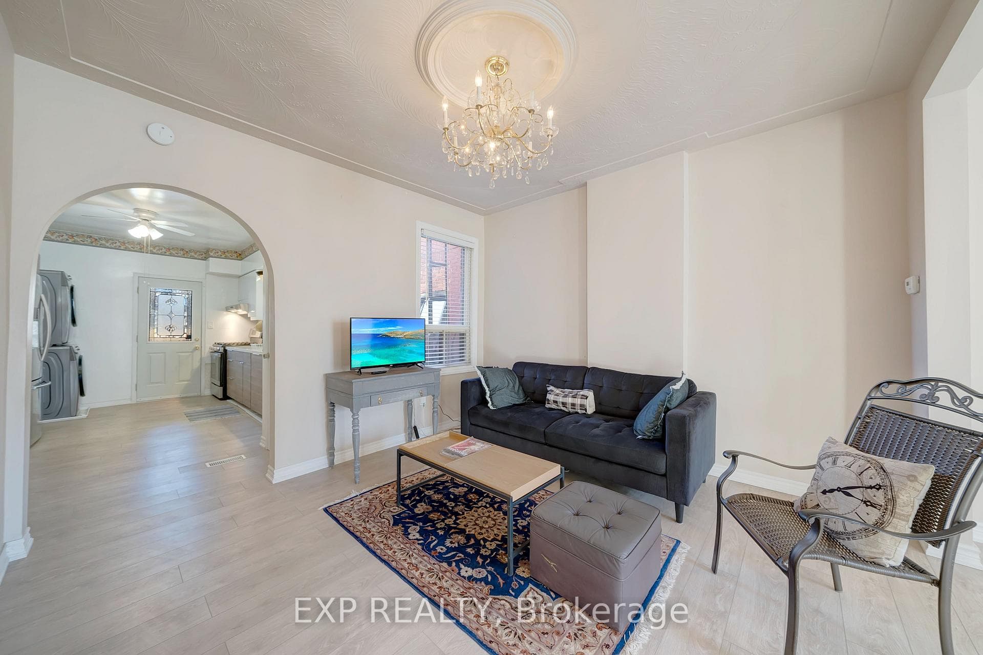 50 1/2 Clyde Street Unit Upper photo 8