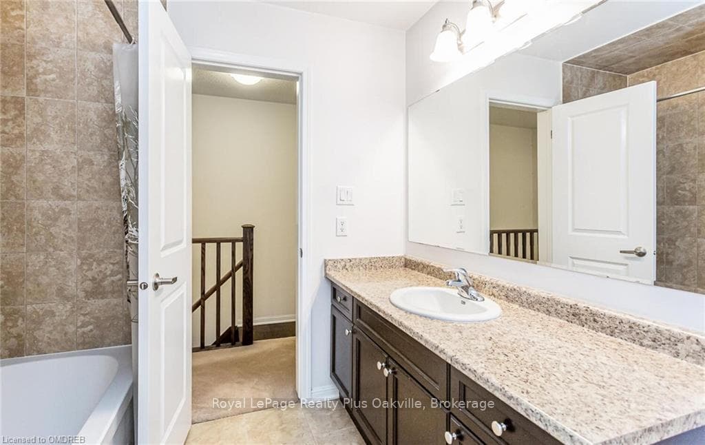 243 SEPTIMUS Heights photo 36