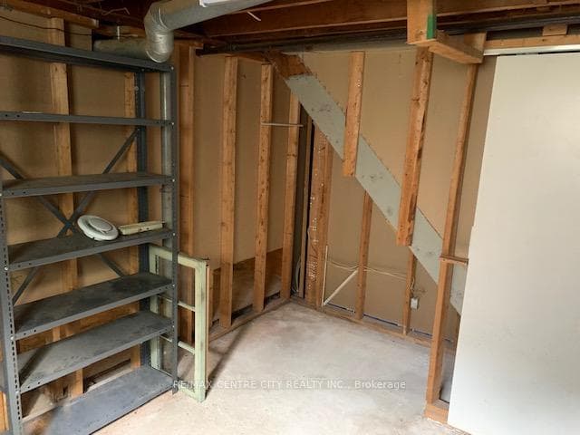 347 Thiel Street photo 22