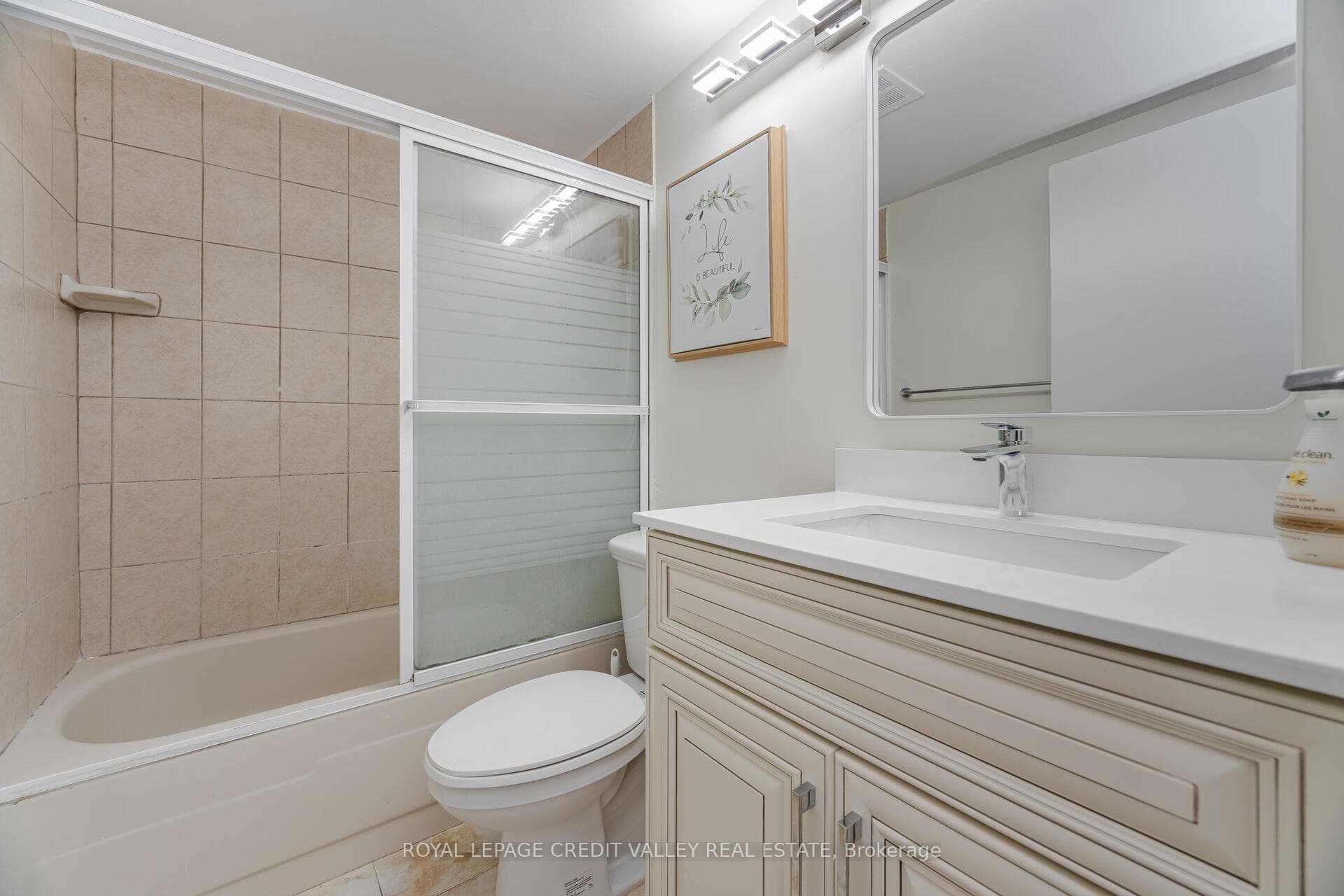 33 Harbour Square Unit 1421 photo 15