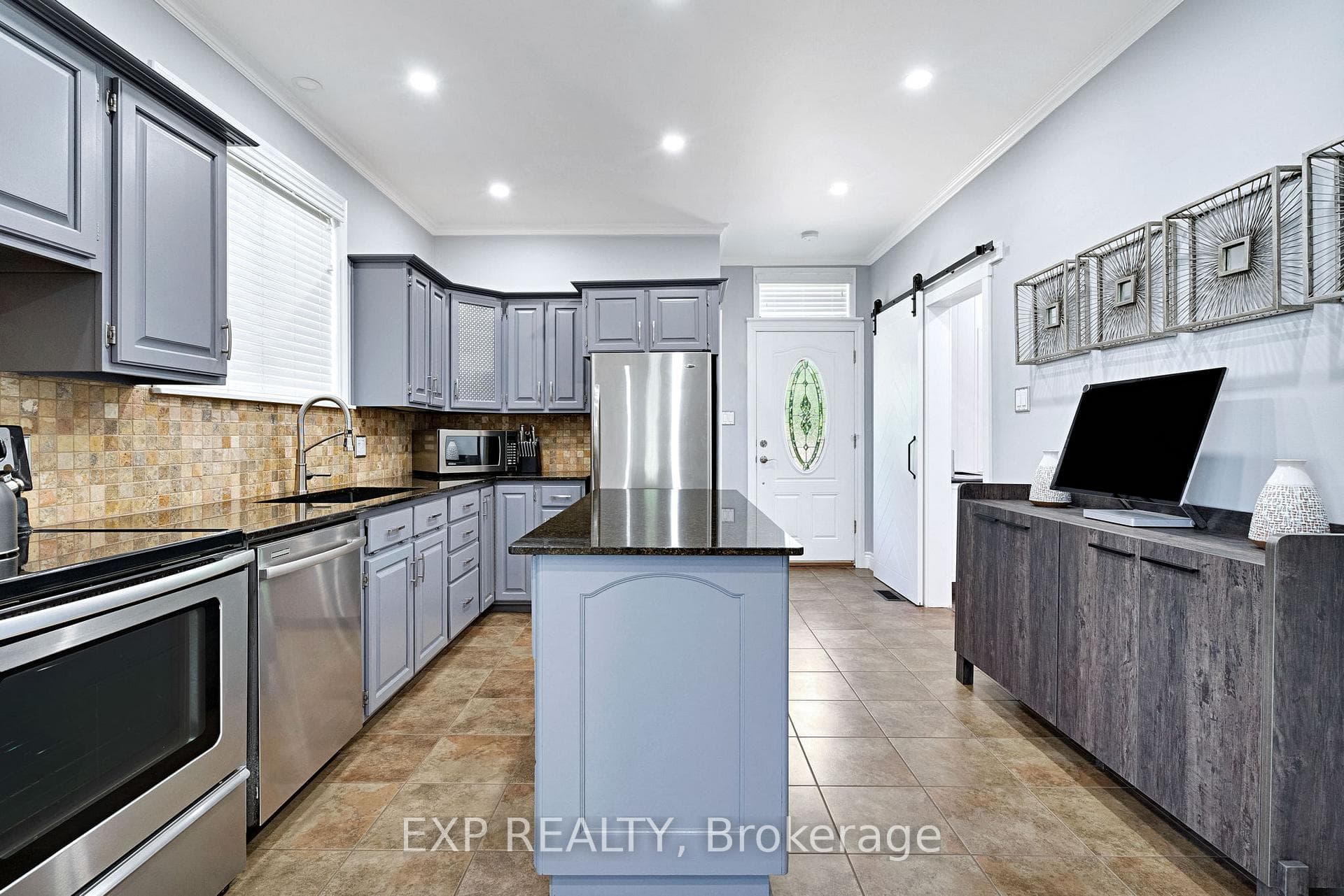 79 Heather Place photo 13