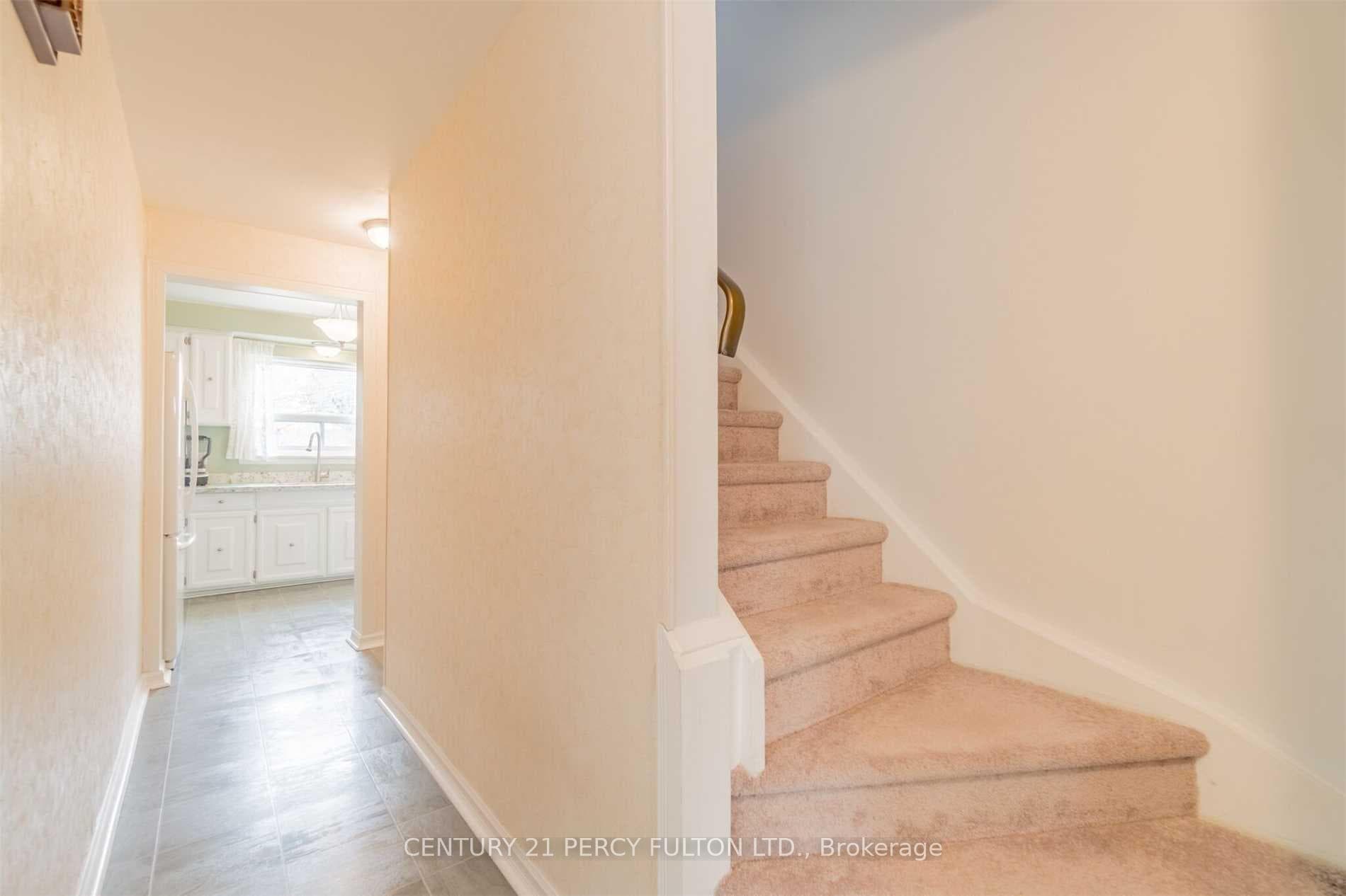 64 Sealstone Terrace photo 2