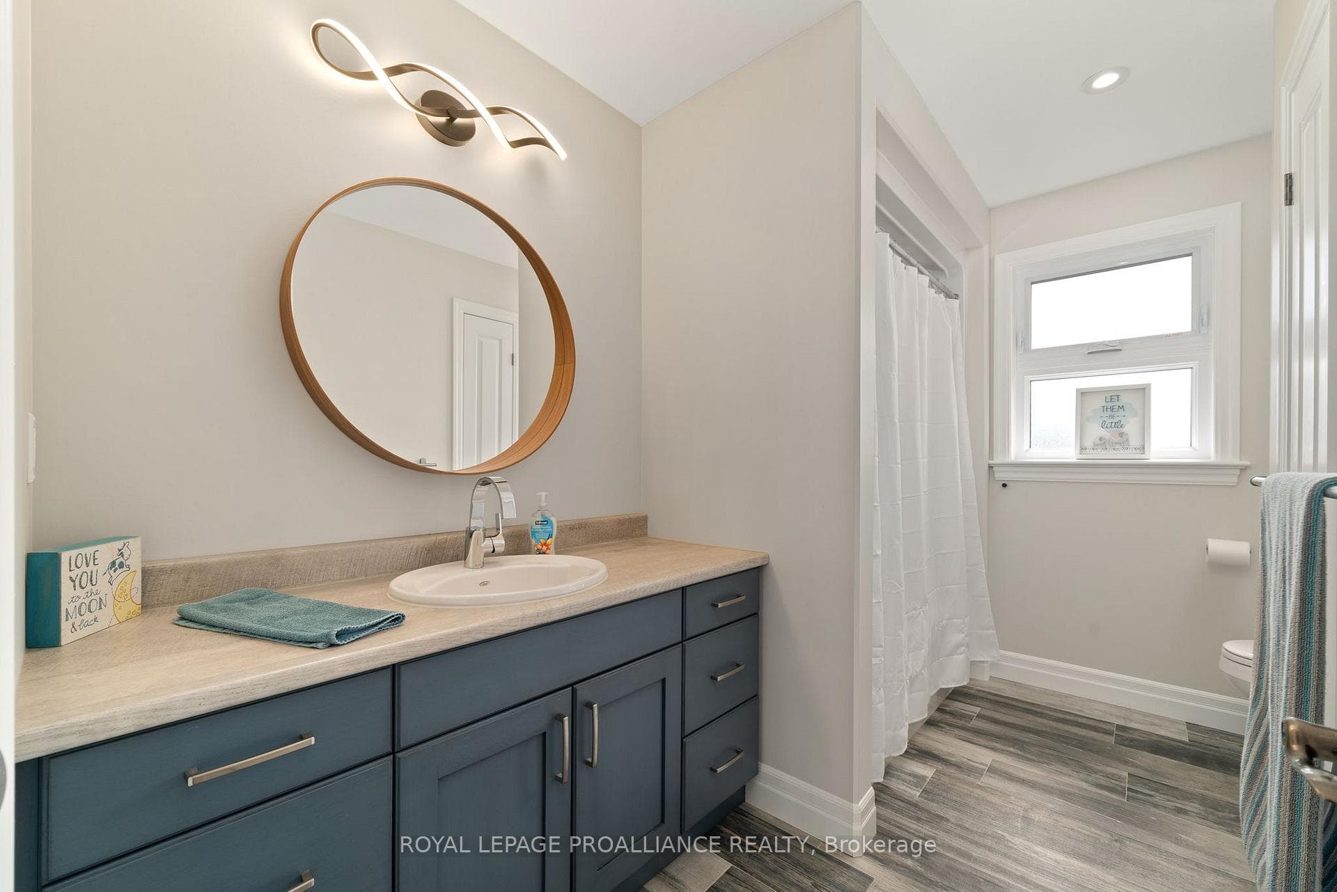 78 Essex Drive photo 20