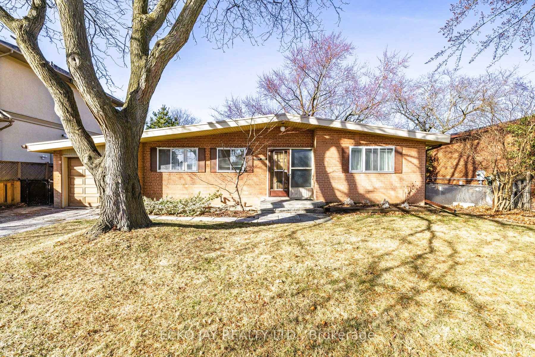 49 Larkfield Drive photo 1