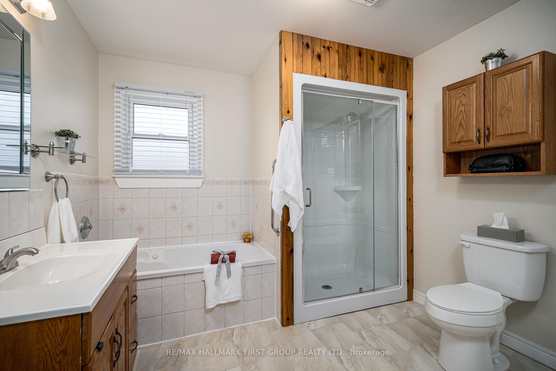 15 Sunset Crescent photo 16