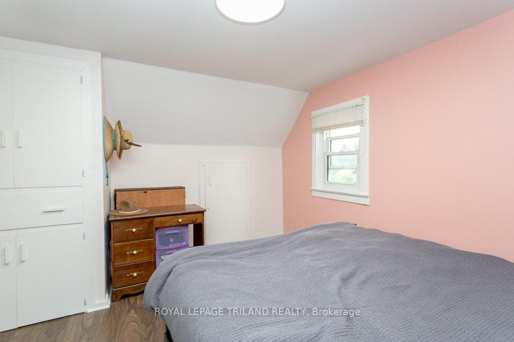111 Myrtle Street photo 14