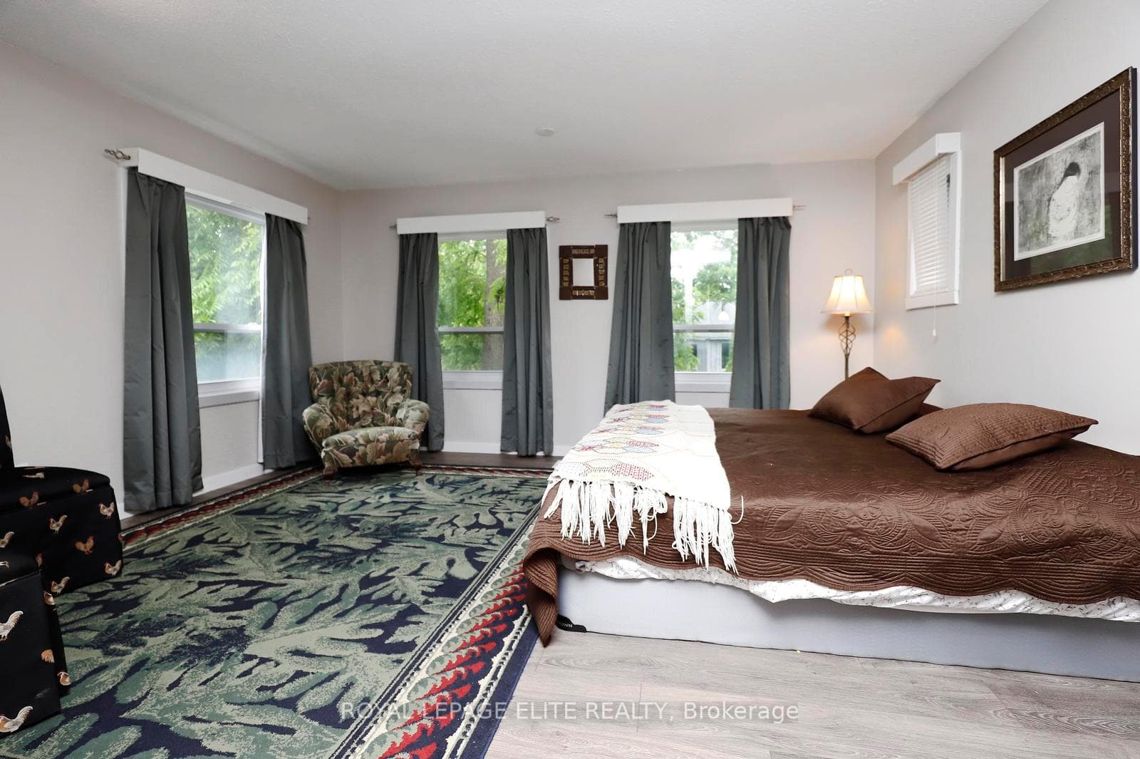 174 Owen Street photo 21