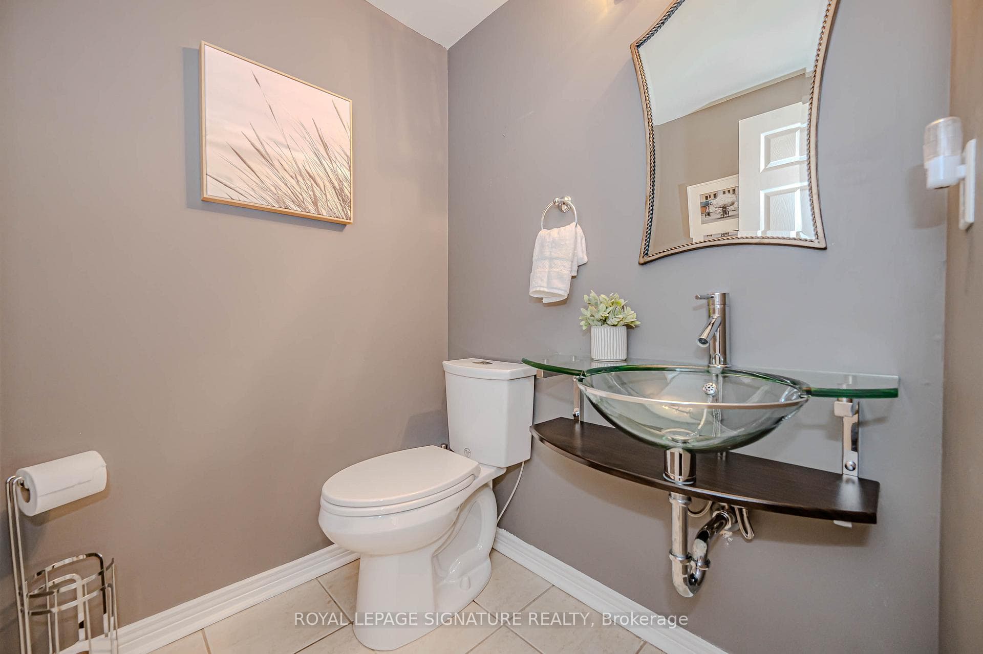 2105 Berwick Drive Unit 7 photo 13