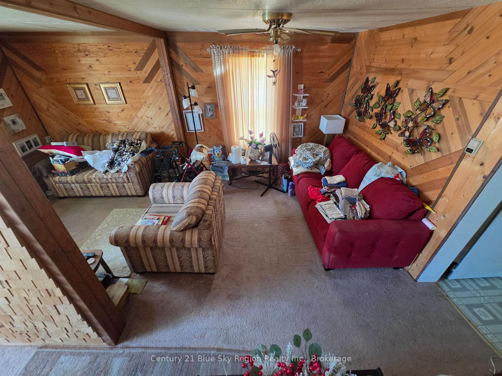 732 McIntyre Street photo 14