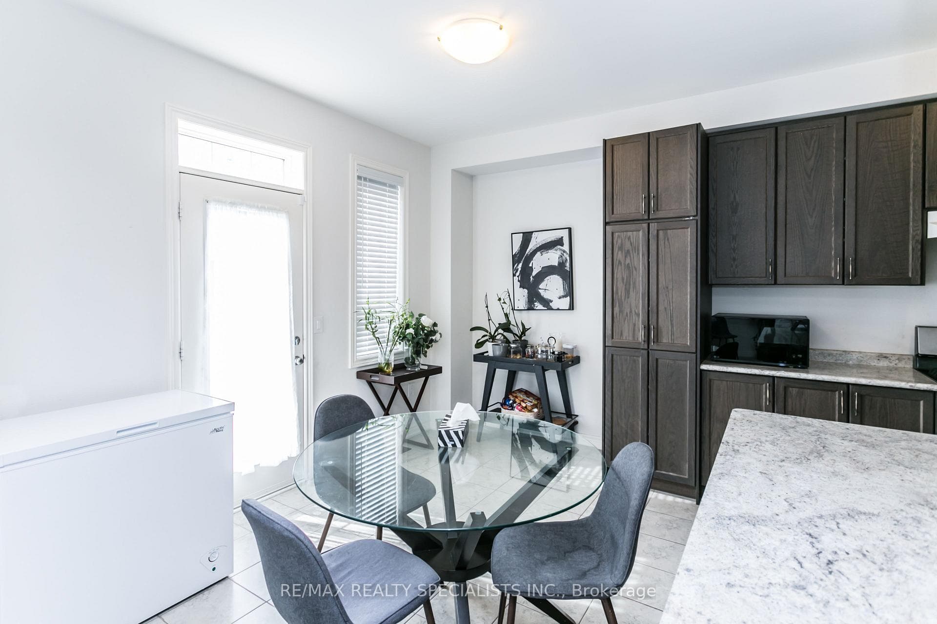 1558 Carr Landing N/A photo 18