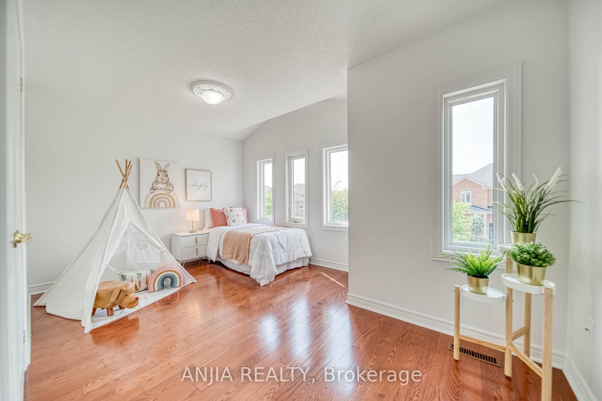 333 Castan Avenue photo 29
