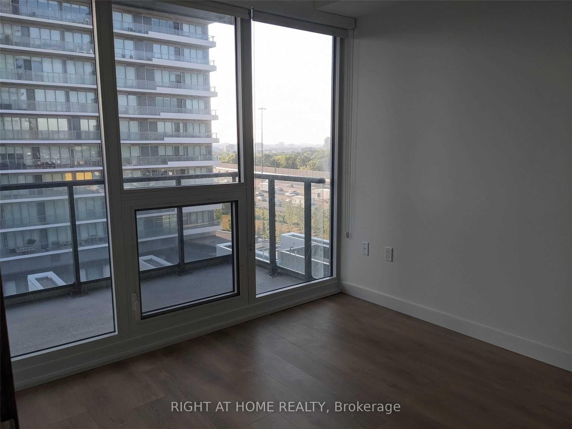 95 Mcmahon Drive Unit 701 photo 7
