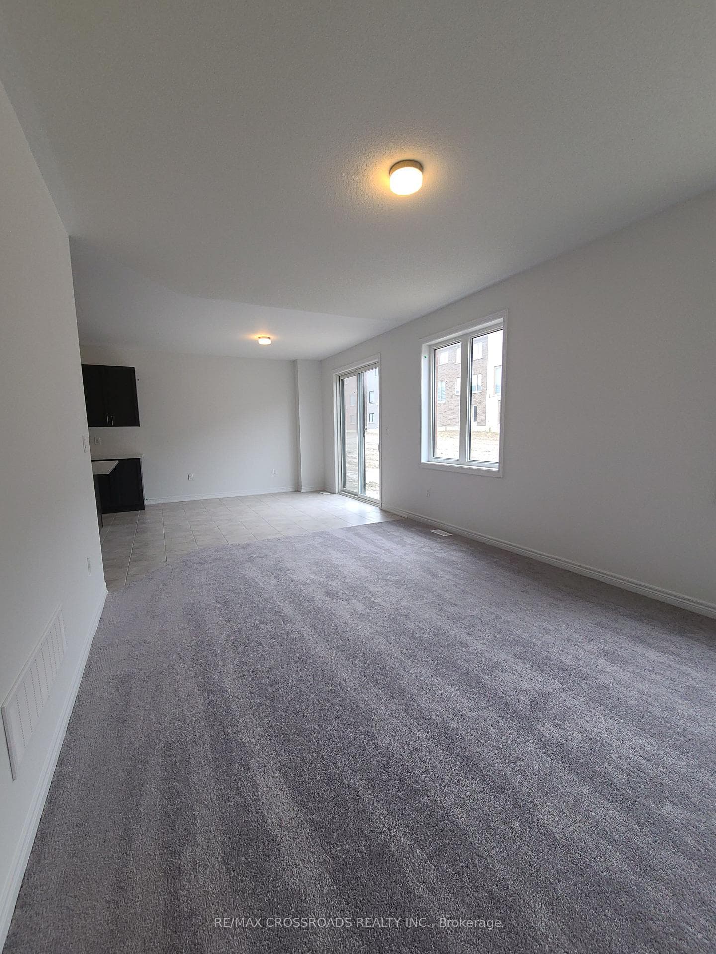 2081 Chris Mason Street photo 8