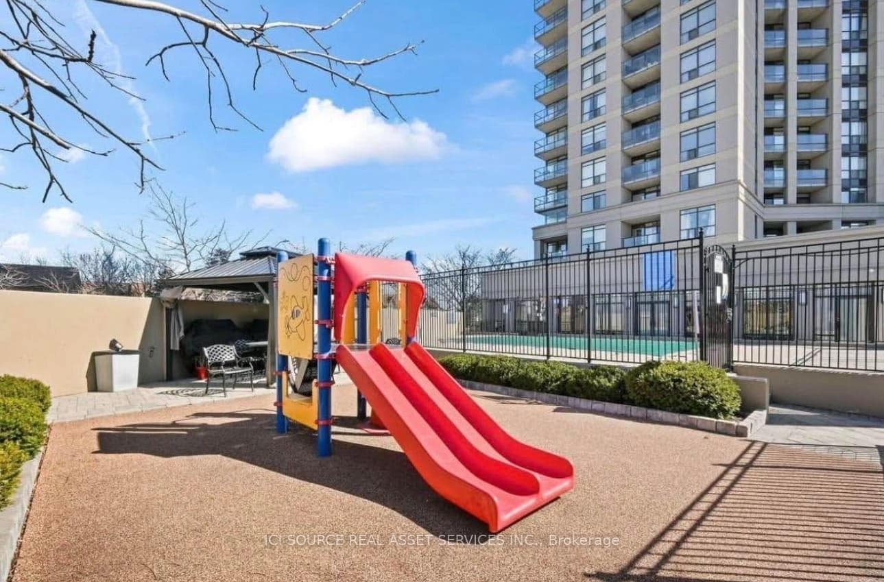 220 Forum Drive Unit 1507 photo 18