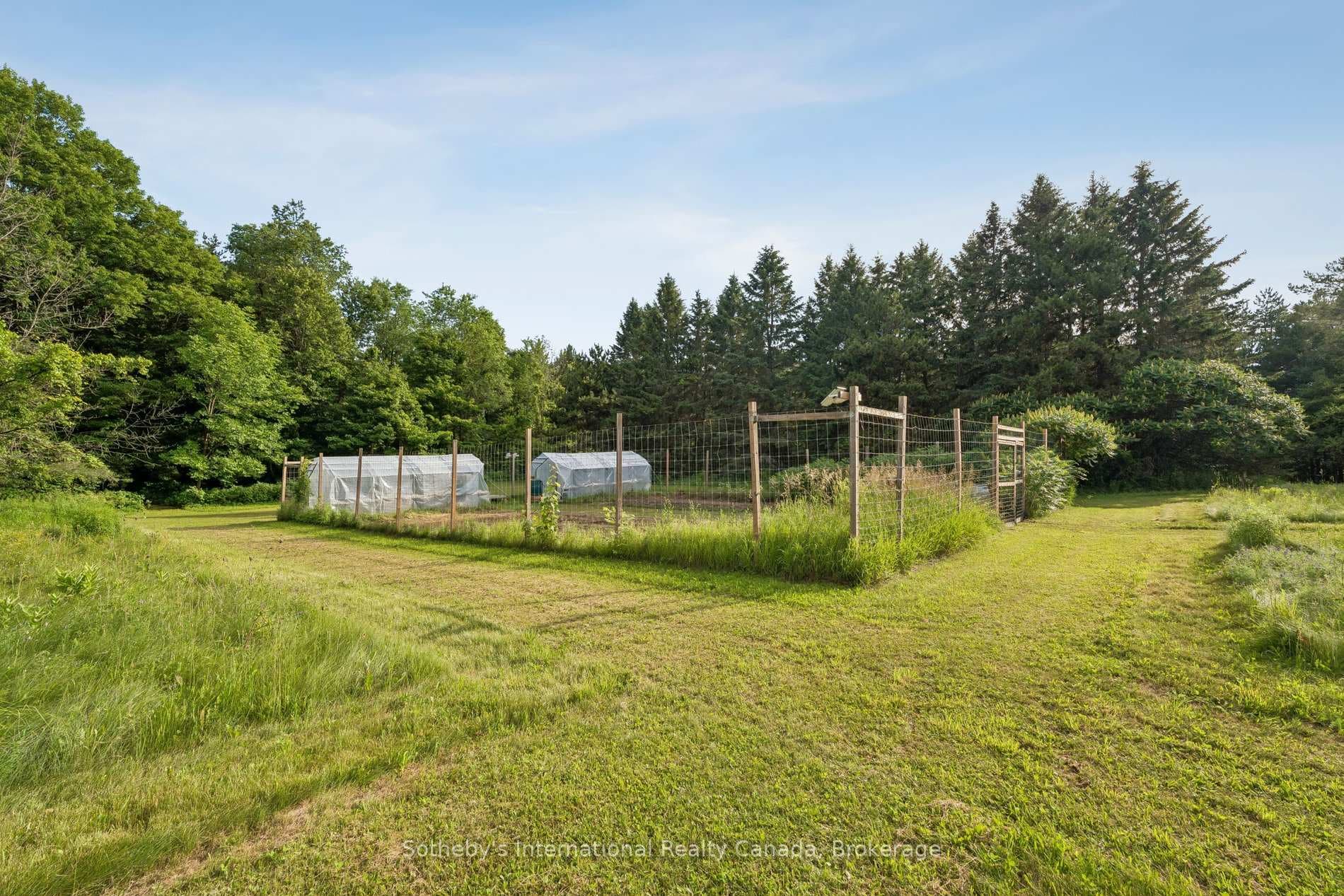 938400 Airport Road photo 36