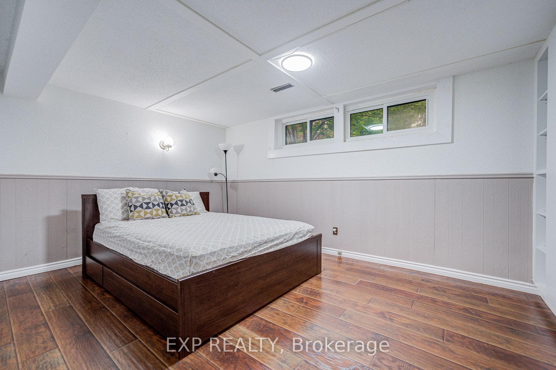 205 Powell Road photo 37