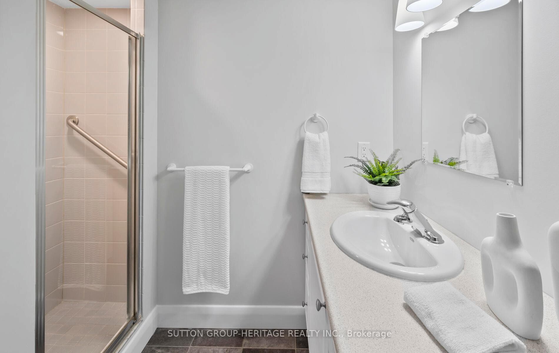 70 Cumberland Lane Unit 405 photo 28