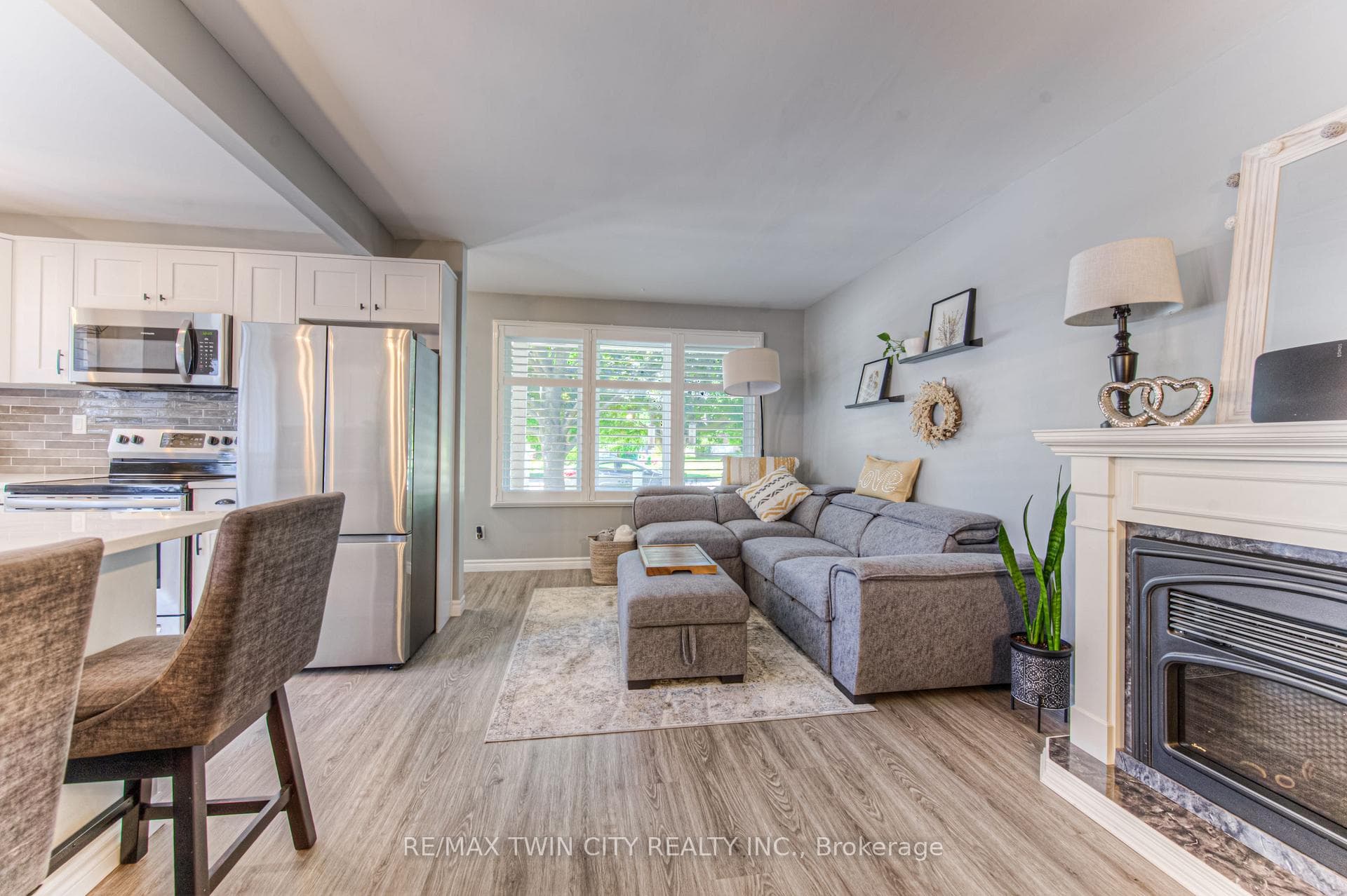 490 REDFOX Road Unit B photo 8