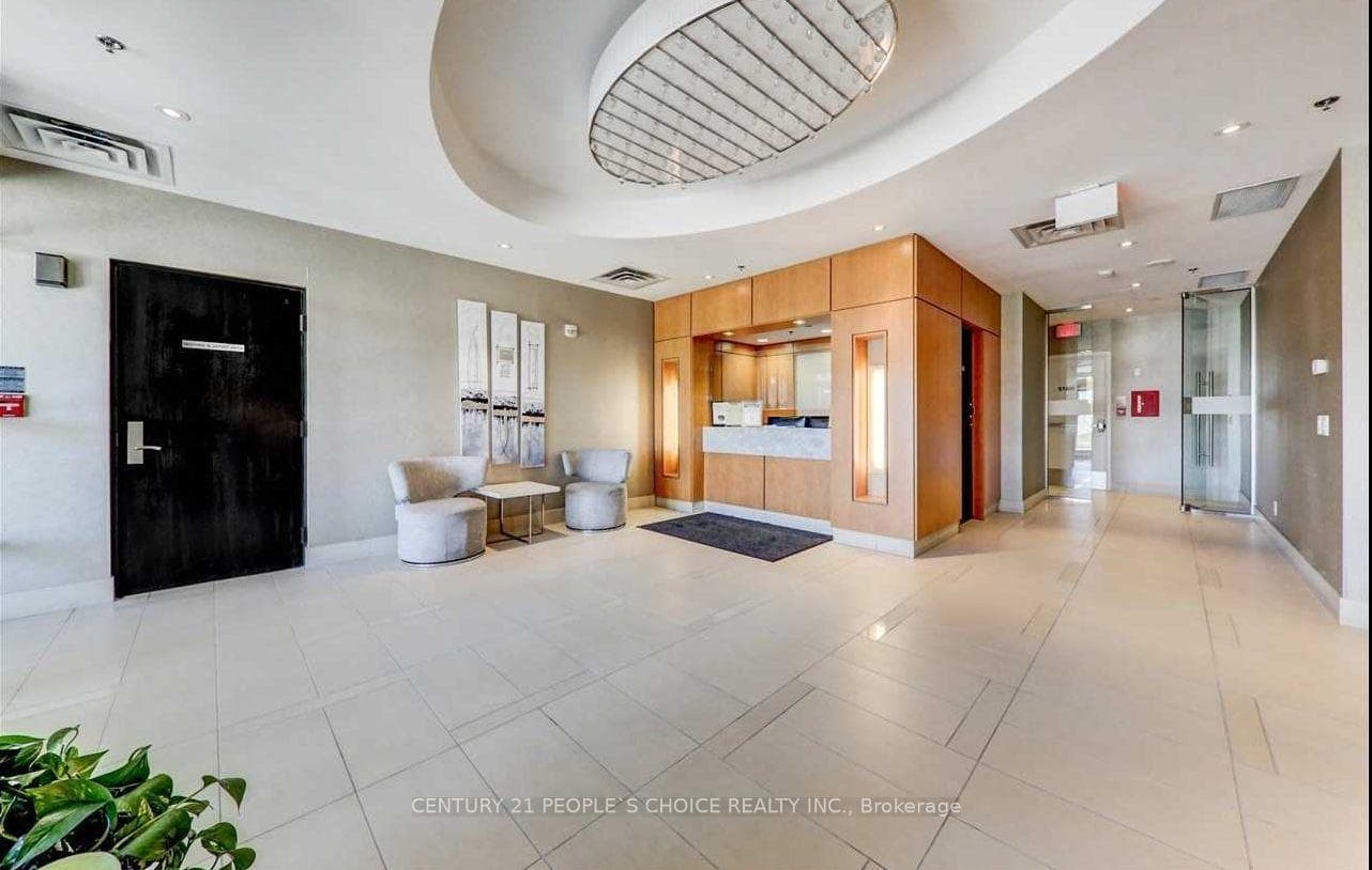 840 Queens Plate Drive Unit 1709 photo 6