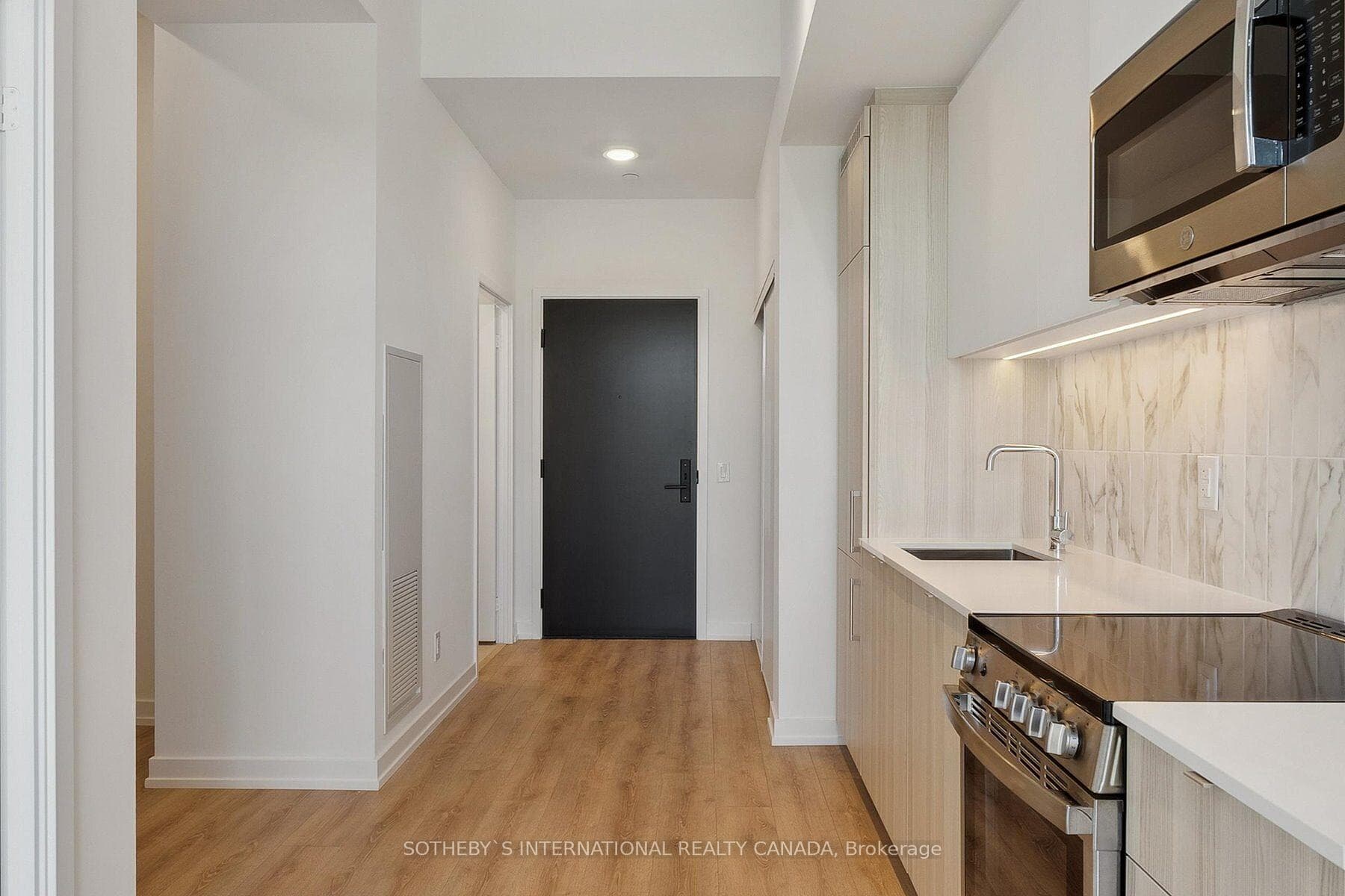 500 Dupont Street Unit 310 photo 11
