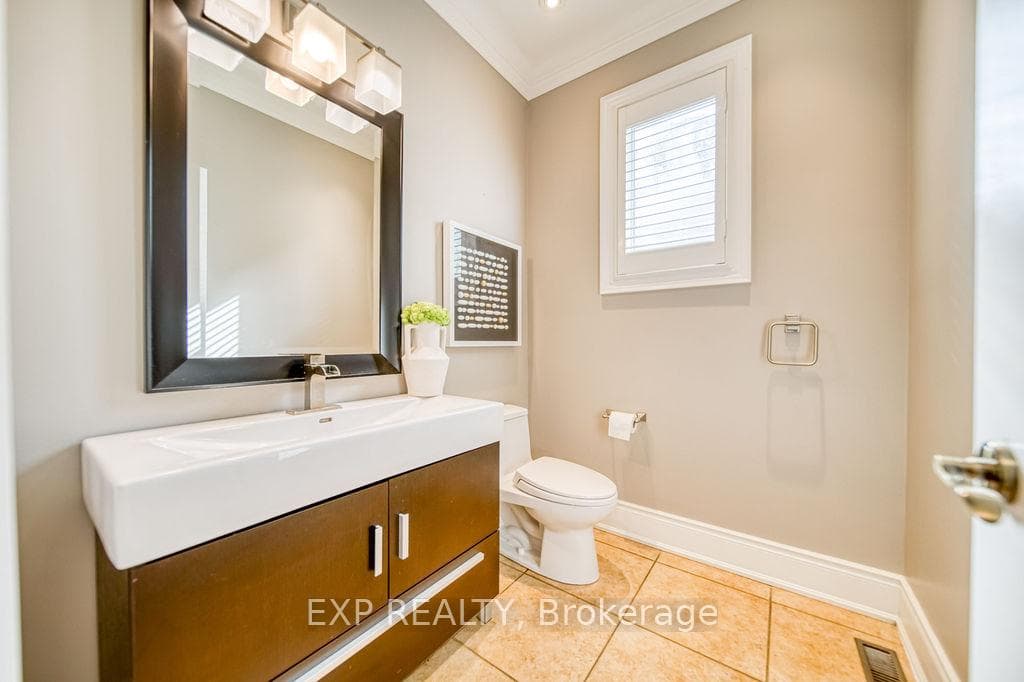 2283 Lyndhurst Drive photo 25