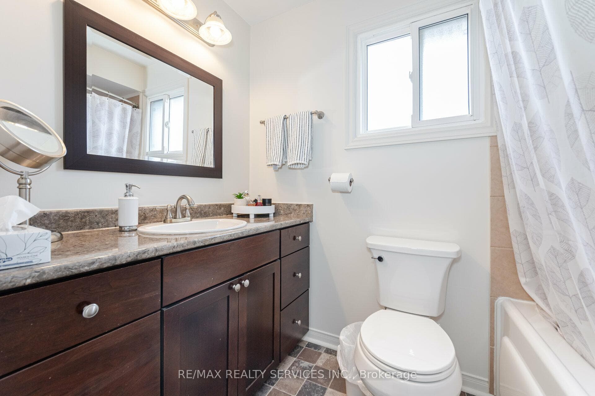 4 Eddystone Drive photo 21