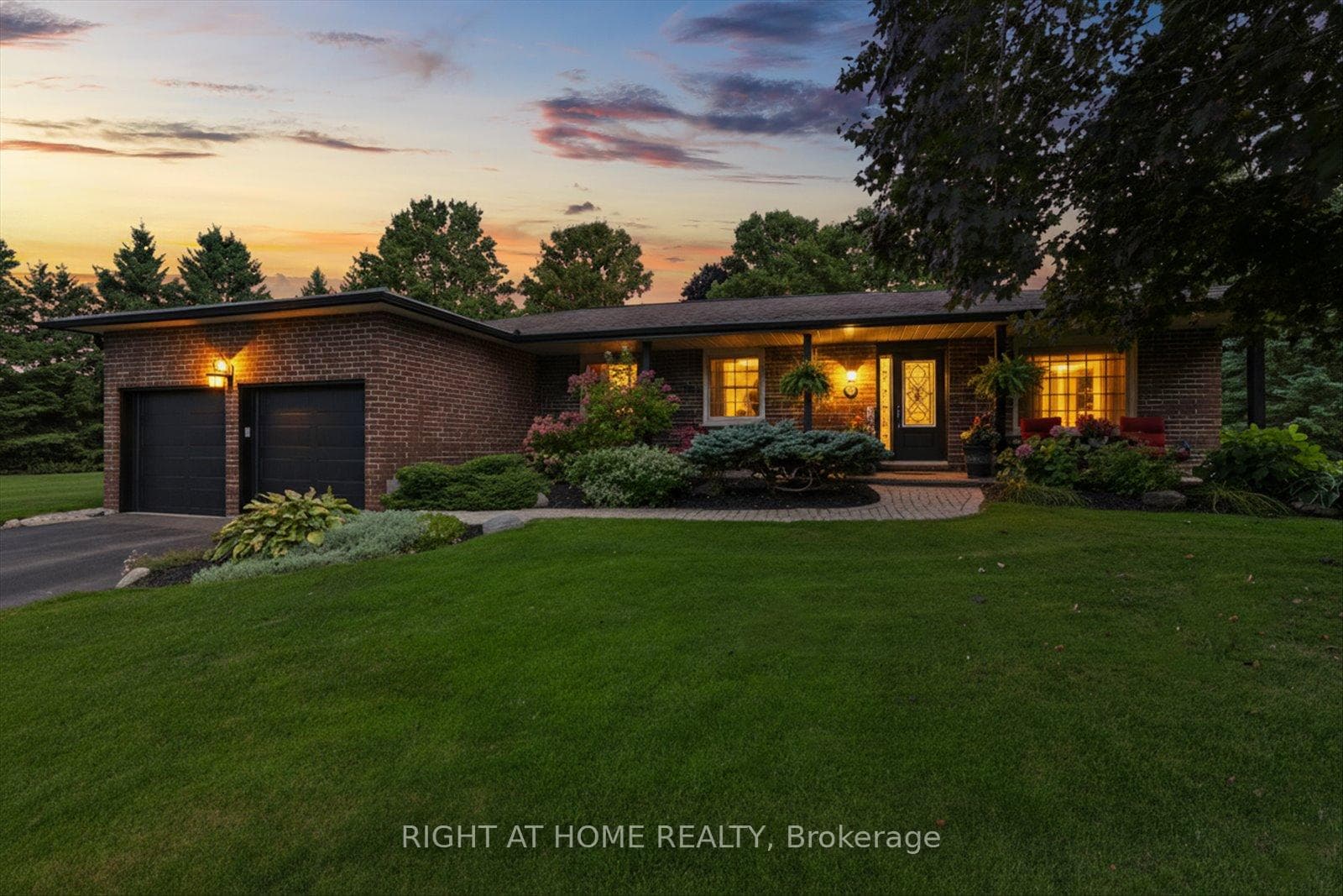 620 Alma Street photo 2