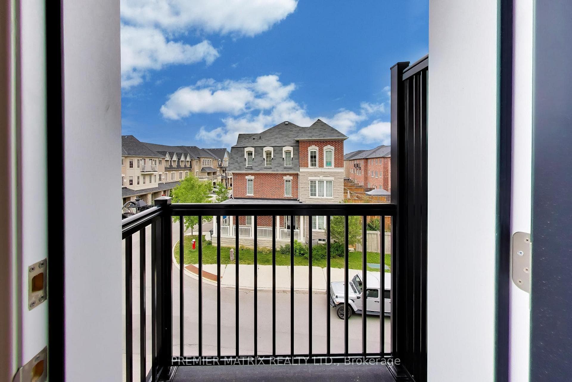 37 Shiff Crescent photo 24