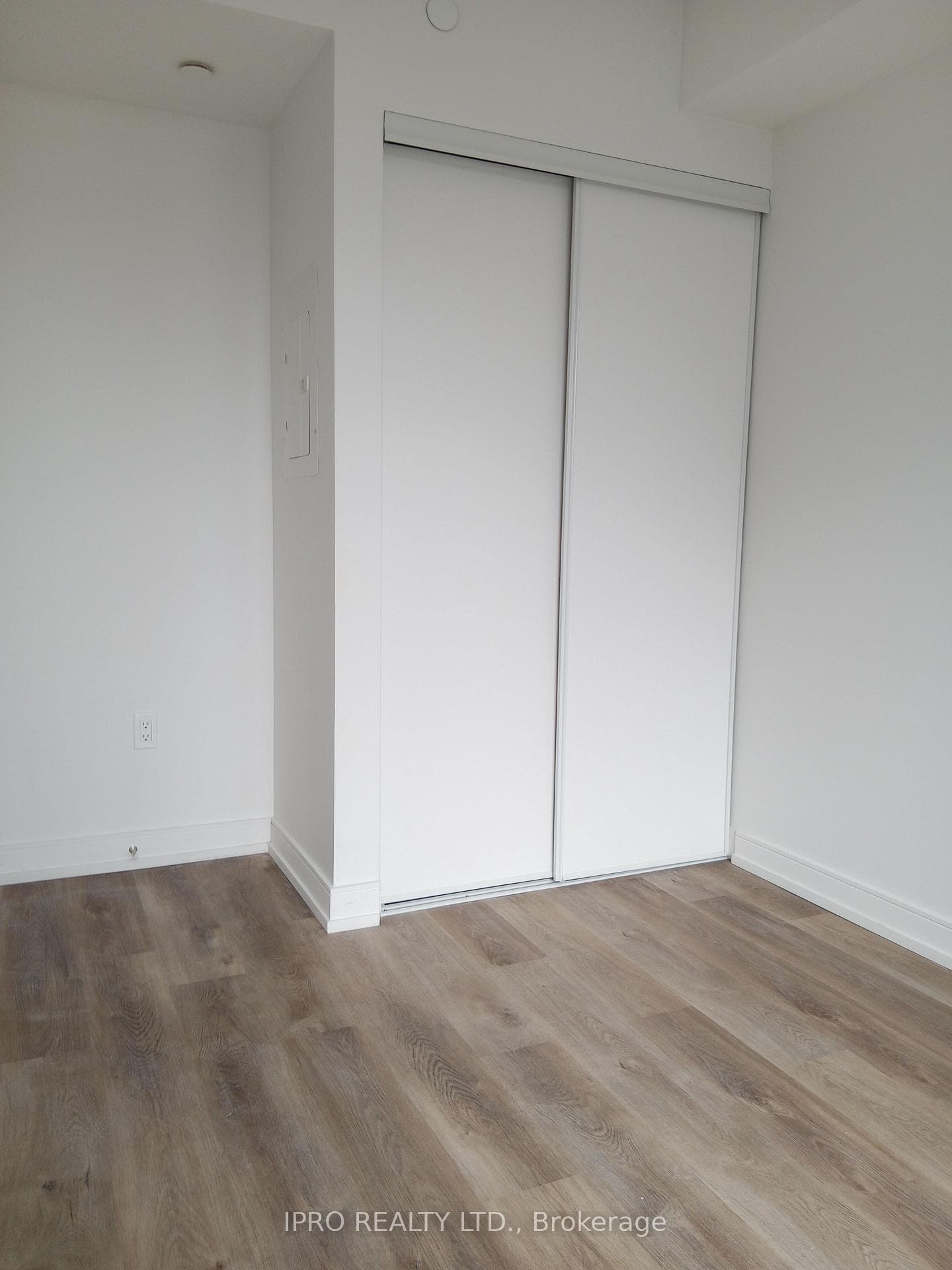 1 Jarvis Street Unit 529 photo 20