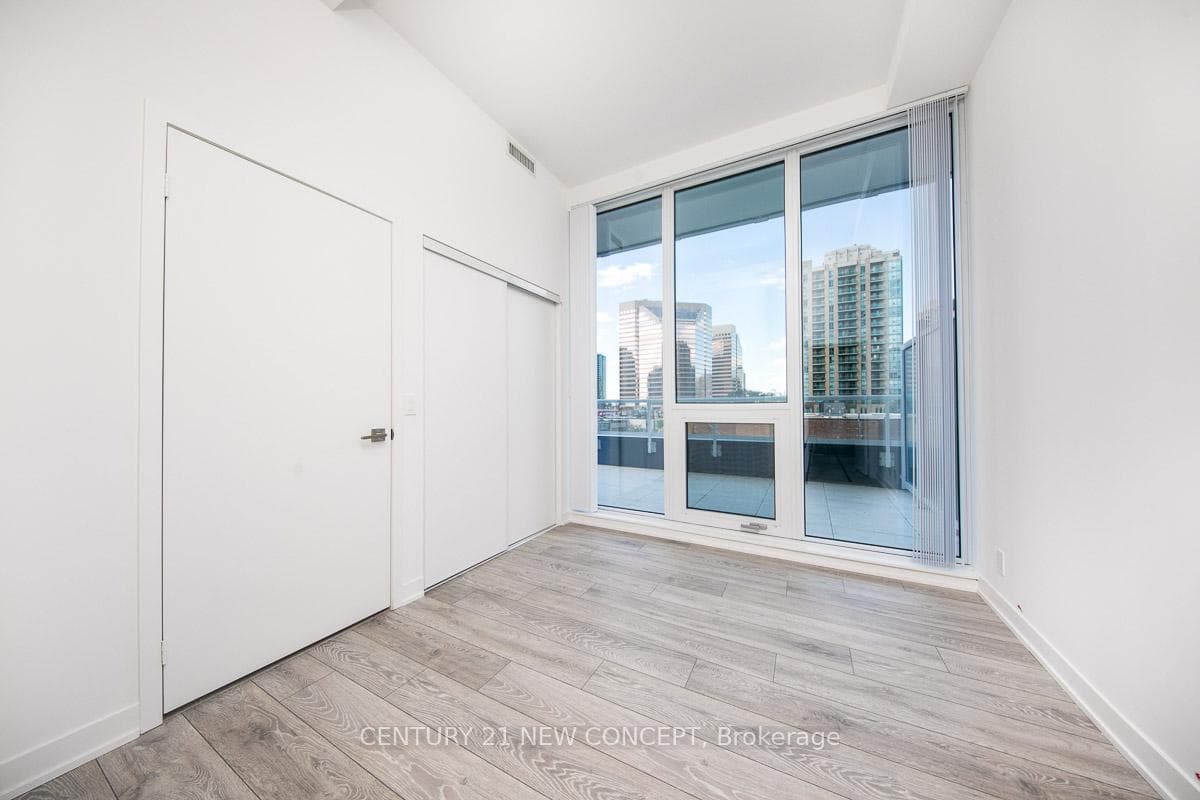 15 Holmes Avenue Unit 403 photo 22