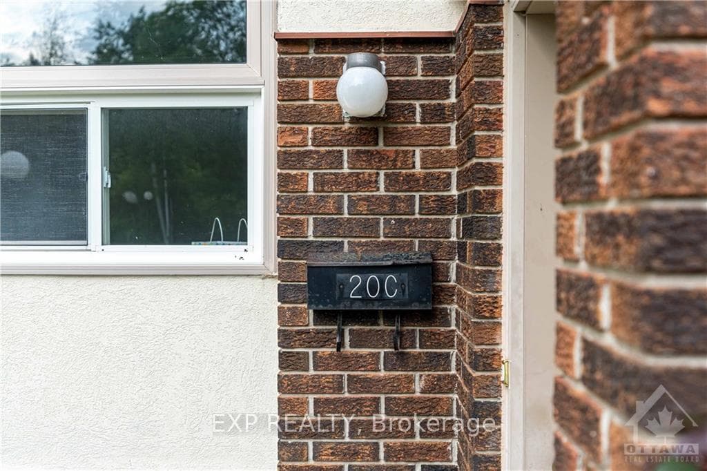 20 FORESTER Crescent Unit C photo 3