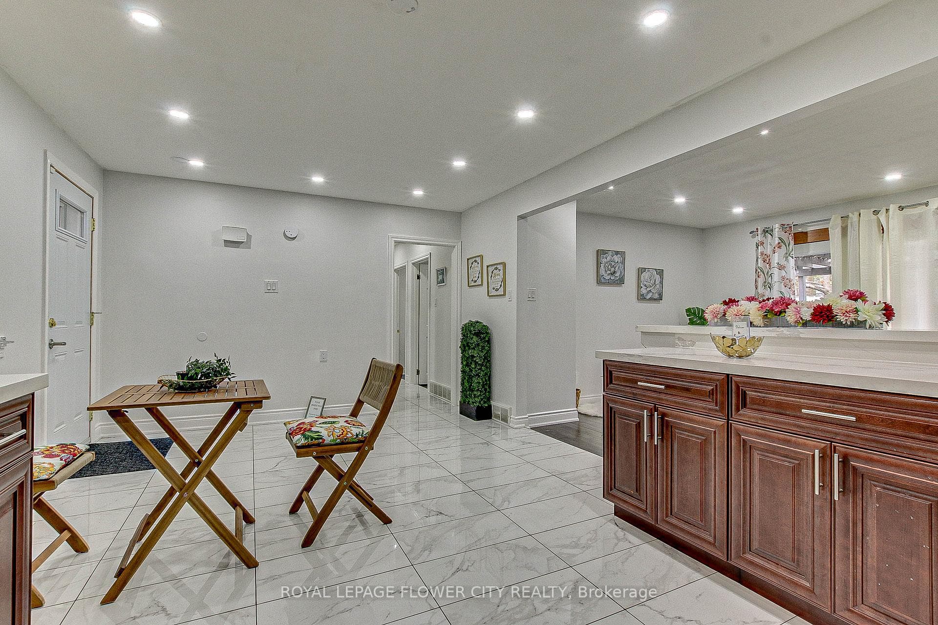 154 Burnside Drive photo 10