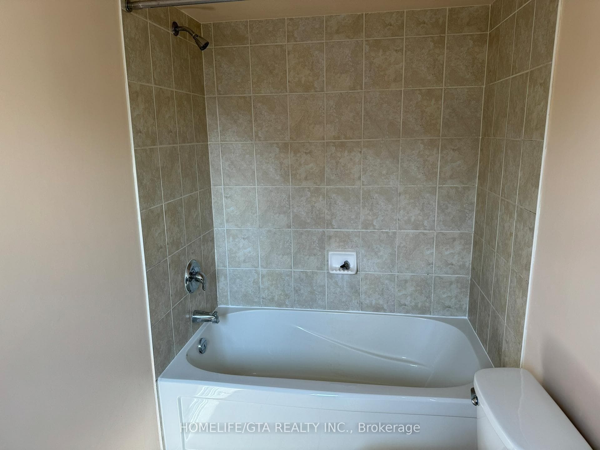 144 Laurendale Avenue photo 14