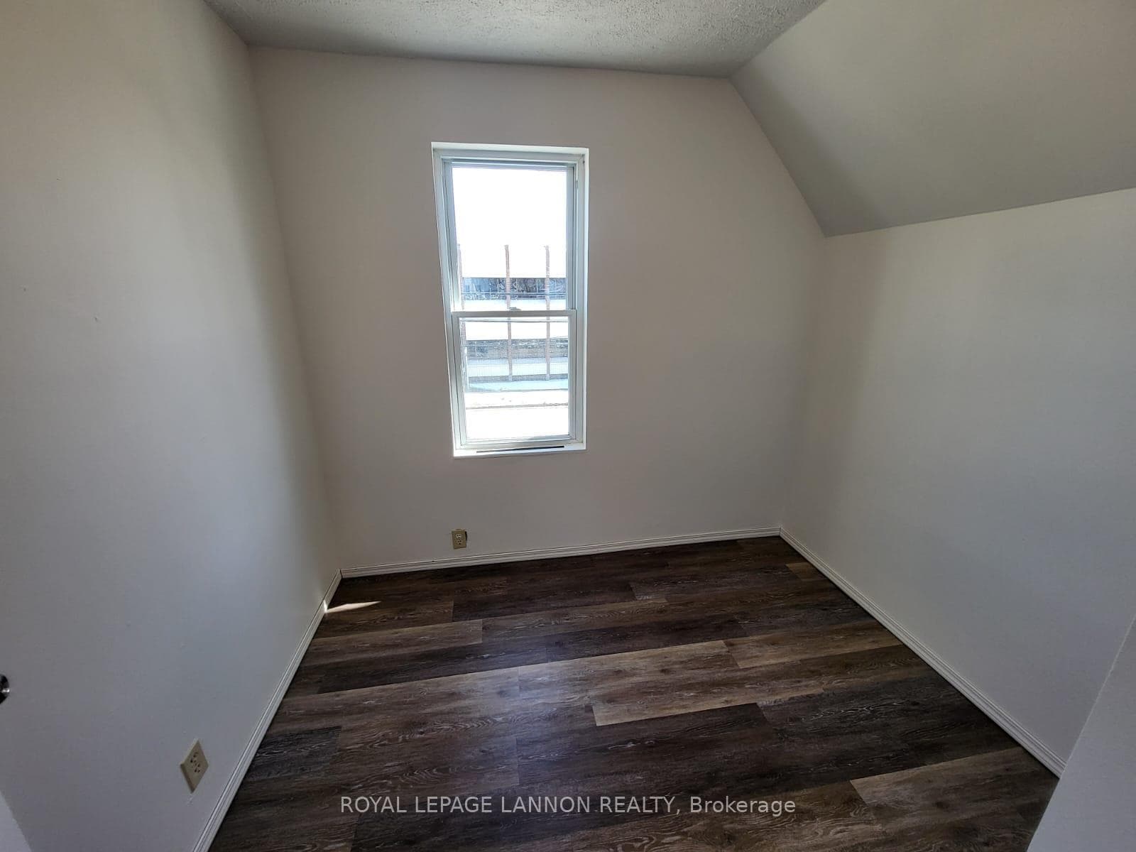 232 Court Street photo 20