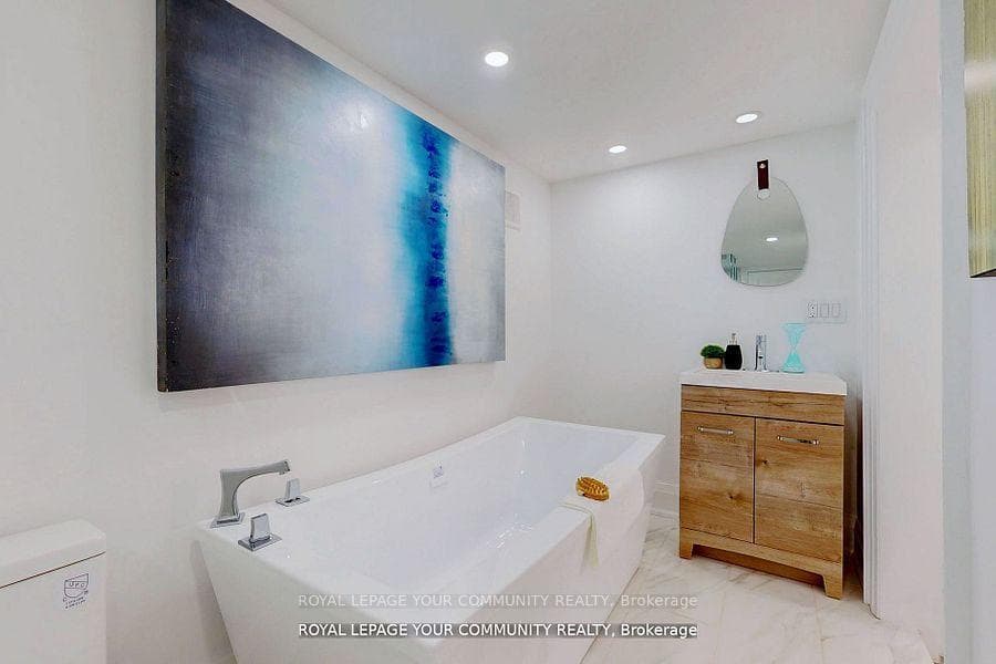 20 Mitchell Avenue photo 27
