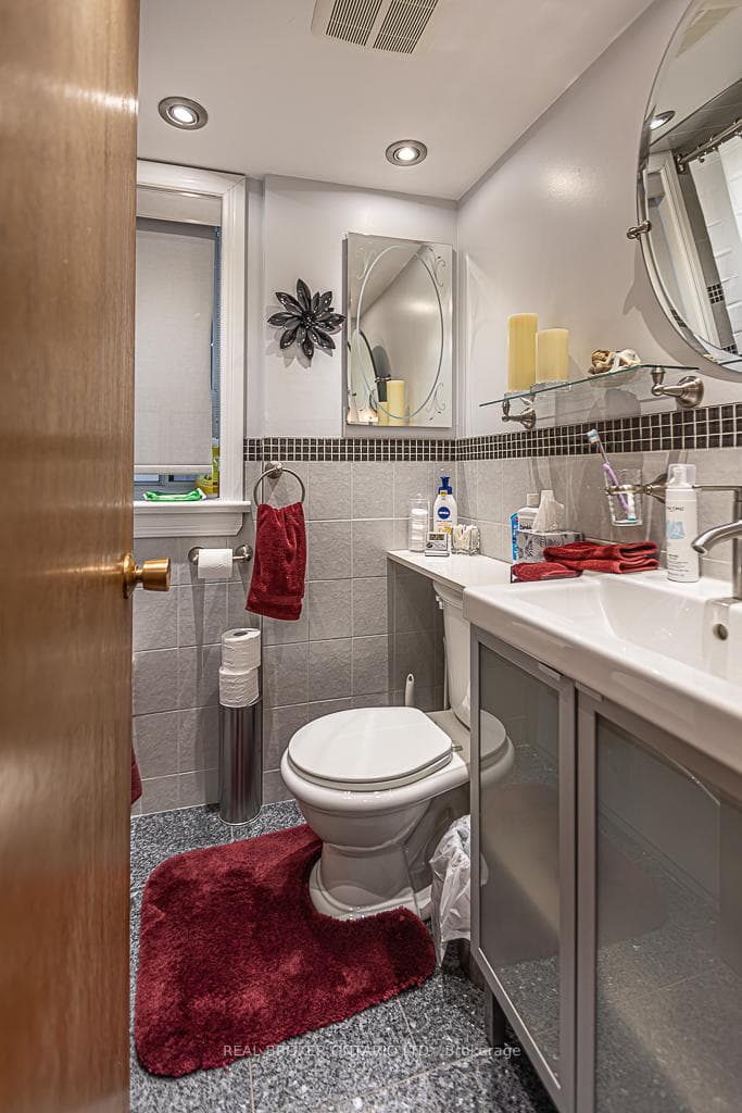 107 Foxwell Street photo 21