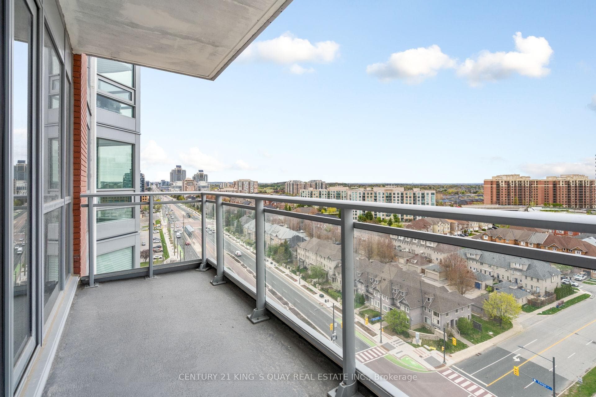 8888 Yonge Street Unit 1004 photo 14