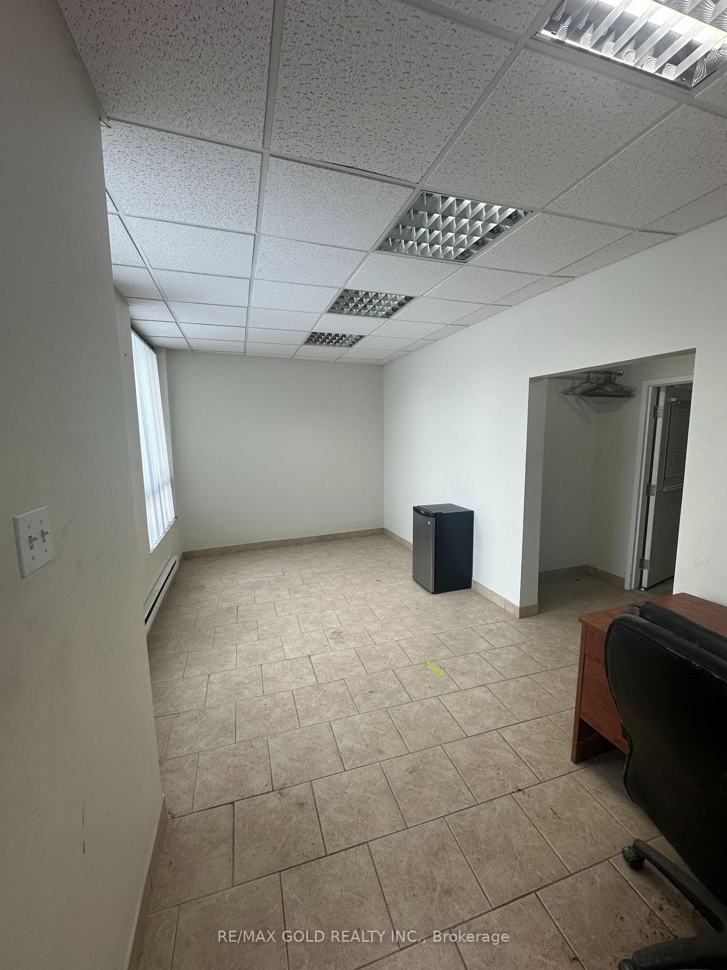 1080 Tristar Drive Unit 4 photo 2
