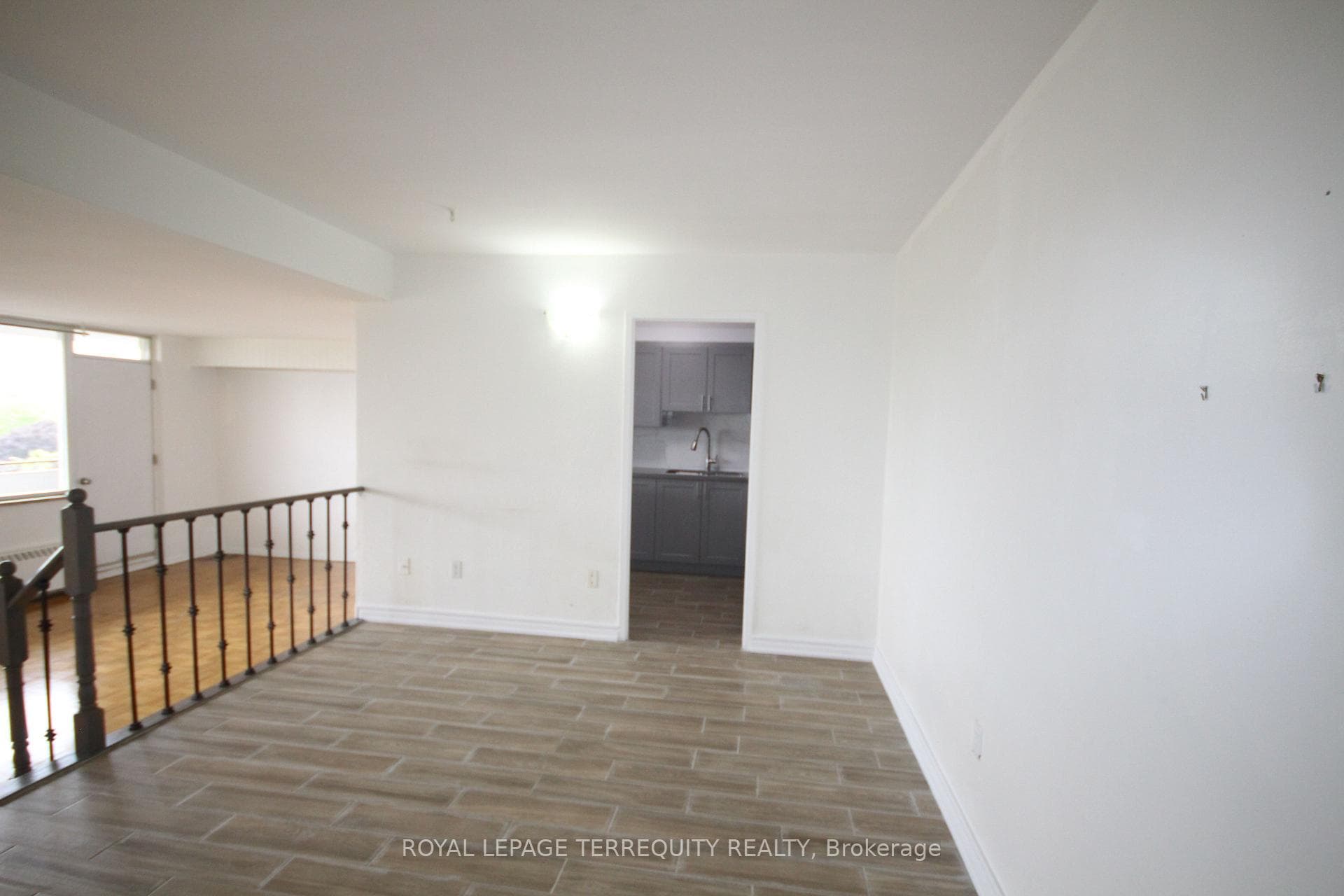 20 Forest Manor Road Unit 707 photo 8