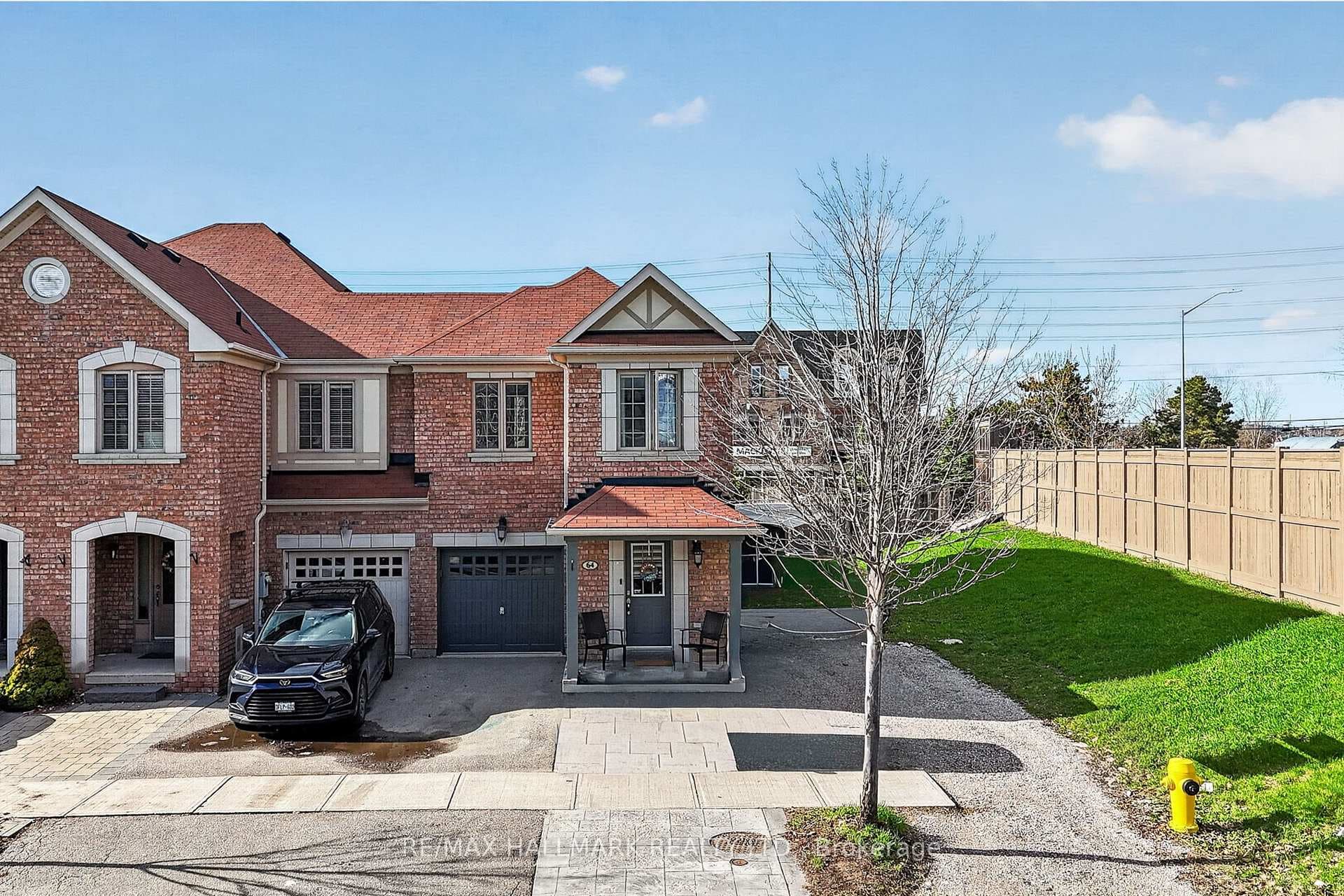 64 Coranto Way photo 1