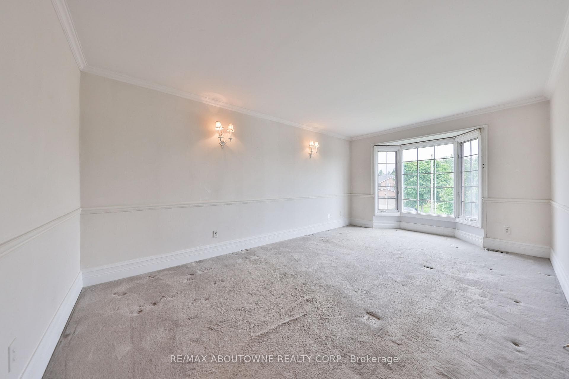 2044 Grand Boulevard photo 23