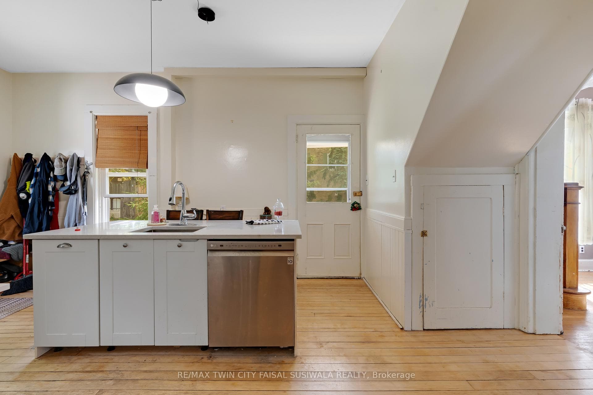 39 Albert Street photo 13